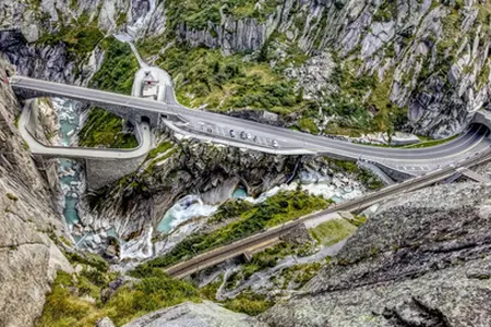 Системот на автопати во Швајцарија и вињетата за 2025 година