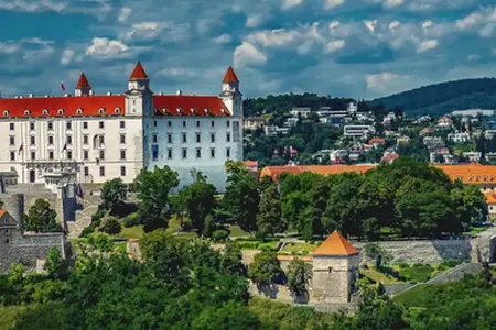 Slovenská Dálniční Známka Nákupy - dálniční výlety v alpské krajině a kulturních městech